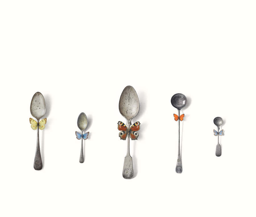 Dandy Spoon Set Wallpaper