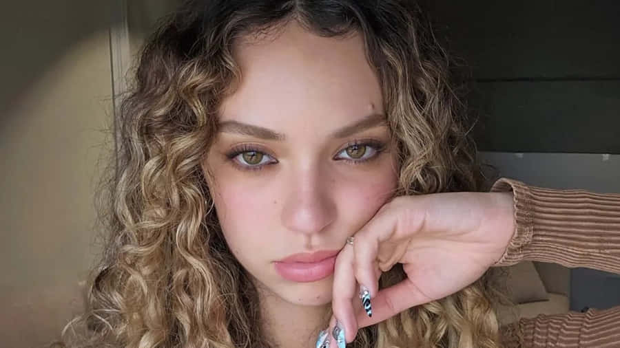 Daniela Katseye Natural Beauty Wallpaper