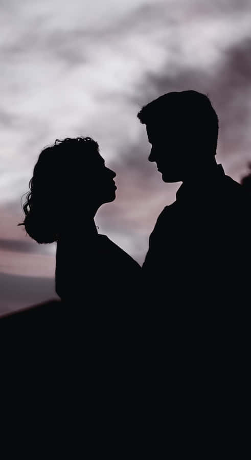 Dark Romance Silhouettes Wallpaper