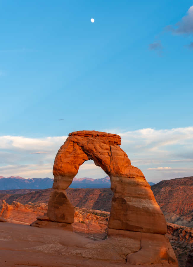 Dawn At Delicate Arch Wallpaper