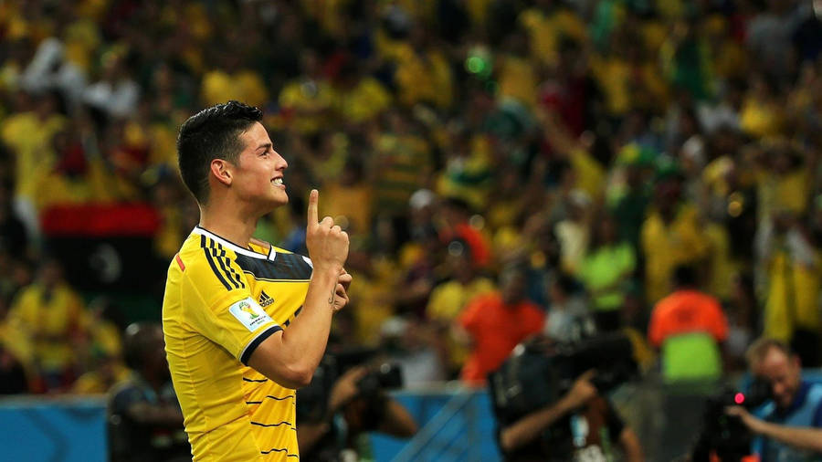 Dedicated Soccer Player James Rodriguez Wallpaper