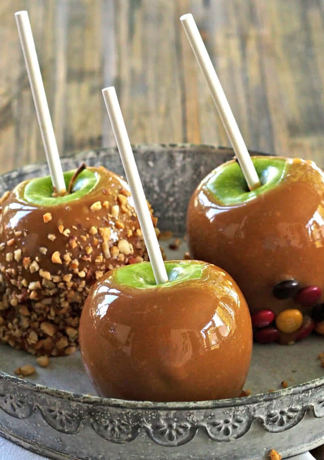 Delicious Homemade Caramel Apples Wallpaper
