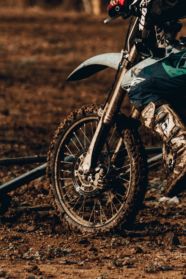 Dirtbike Muddy Wheel Wallpaper