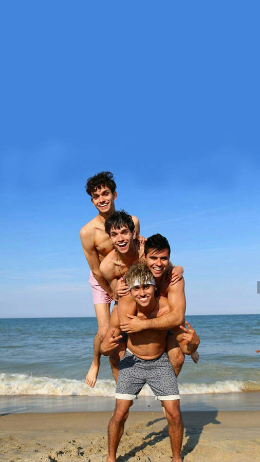 Dobre Brothers Beach Day Wallpaper