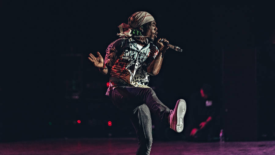 Download And Customize Your Desktop With This High-definition Wallpaper Of Lil Uzi Vert. Wallpaper