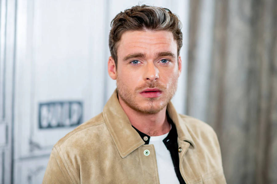 Droopy Eyes Richard Madden Wallpaper