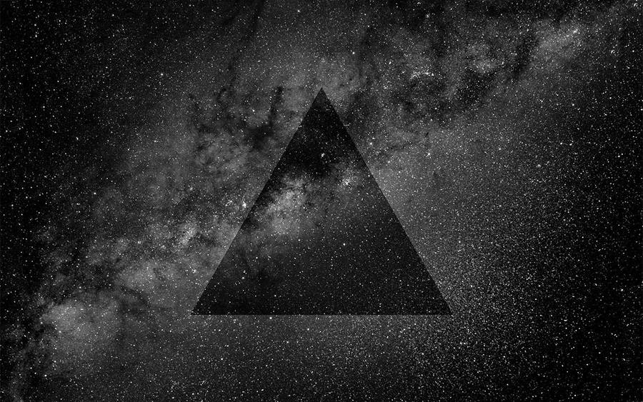 Dusty White On Black Pyramid Wallpaper