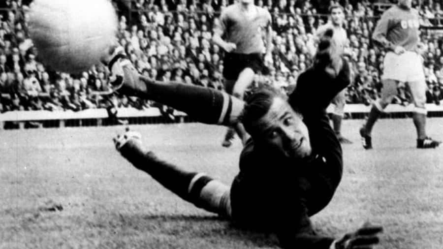 Dynamo Moscow Goalkeeper Lev Yashin Wallpaper