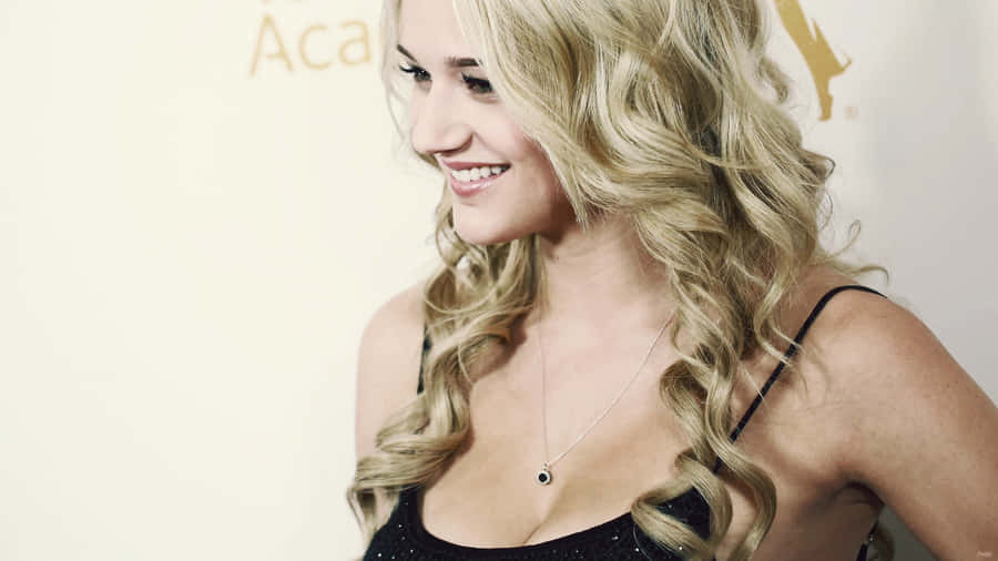 Elegant Blonde Celebrityat Event Wallpaper