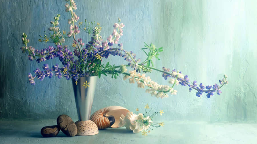Elegant Floral Arrangementin Vase Wallpaper