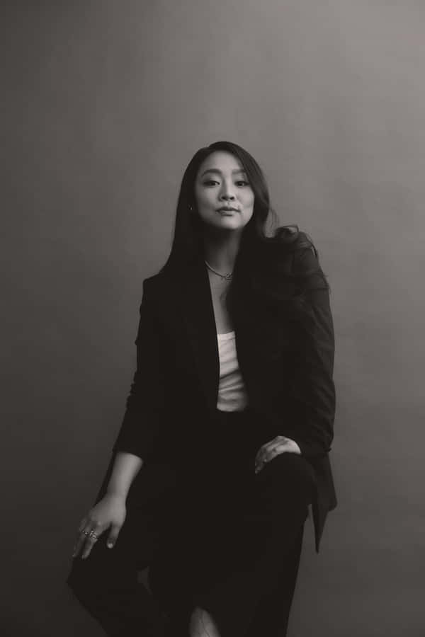 Elegant Monochrome Portrait Stephanie Hsu Wallpaper