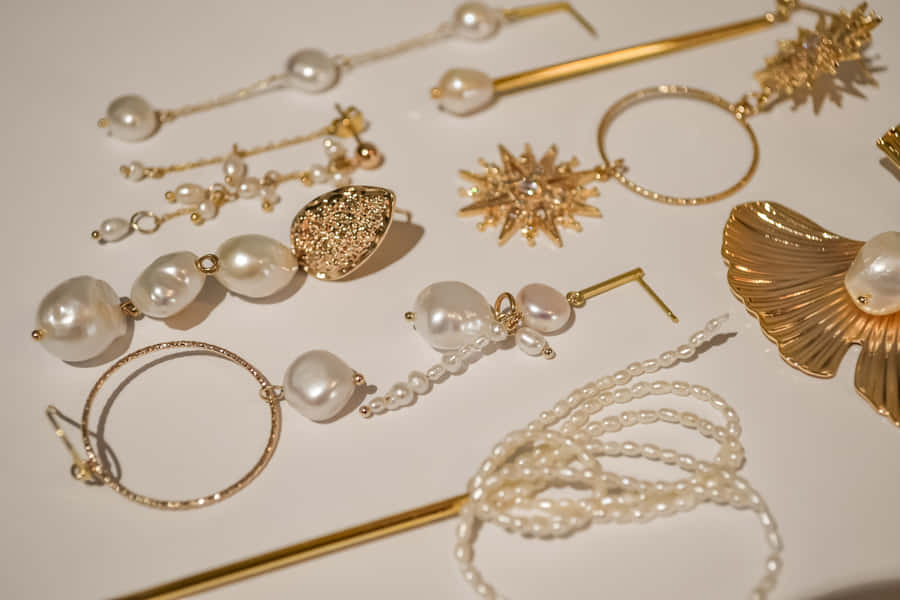 Elegant Pearl Jewelry Collection Wallpaper