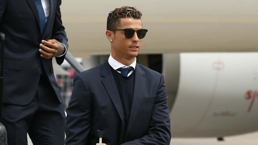 Elegant Soccer Starin Suit Wallpaper