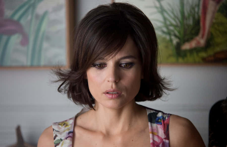 Elena Anaya Posing In A Stunning Photoshoot Wallpaper