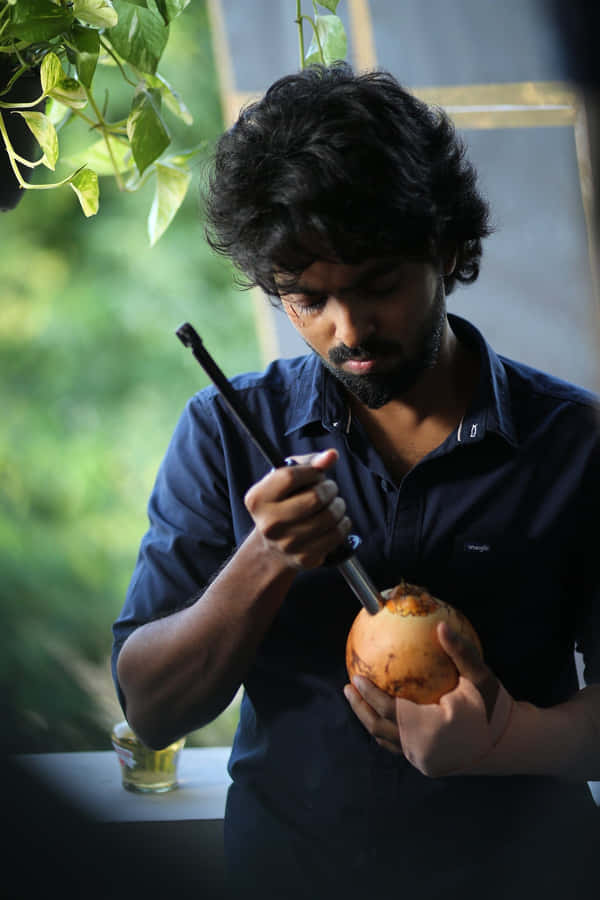 Eligible Actor In The Bachelor Movie Wallpaper