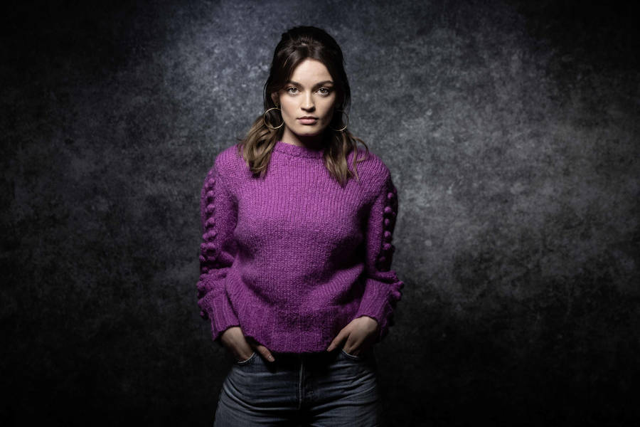 Emma Mackey Studio Shot Wallpaper