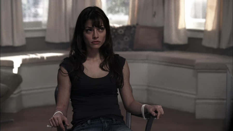 Emmanuelle Vaugier In A Chic Photoshoot Wallpaper