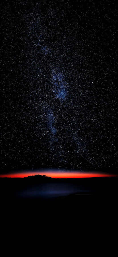 Enjoy An Immersive Experience With The Samsung Galaxy Note 10 Plus Wallpaper