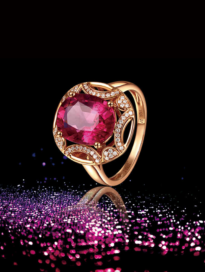 Enjoy The Exquisite Detail Of This Exquisite Jewelry Design Wallpaper