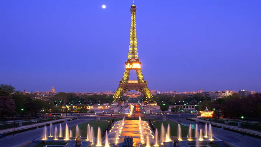 Enjoy The Iconic City Of Lights Right On Your Desktop. Wallpaper