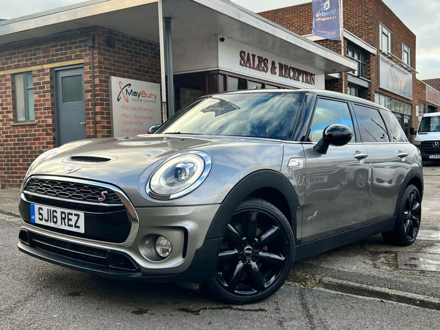 Experience The Thrill Of Driving: Mini Cooper S Clubman All4 Wallpaper