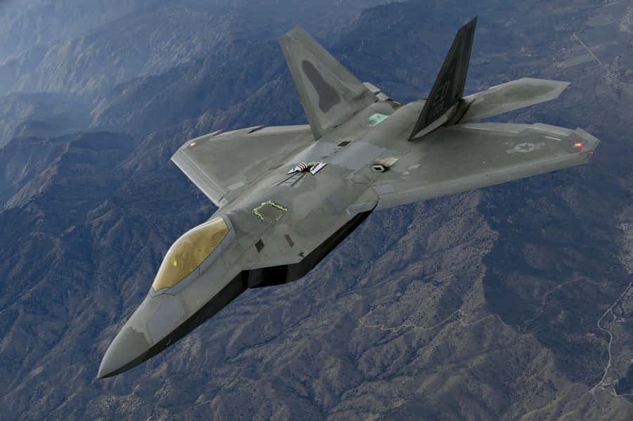 F-22 Raptor Jet - An Elite 5th Generation Fighter Jet Wallpaper