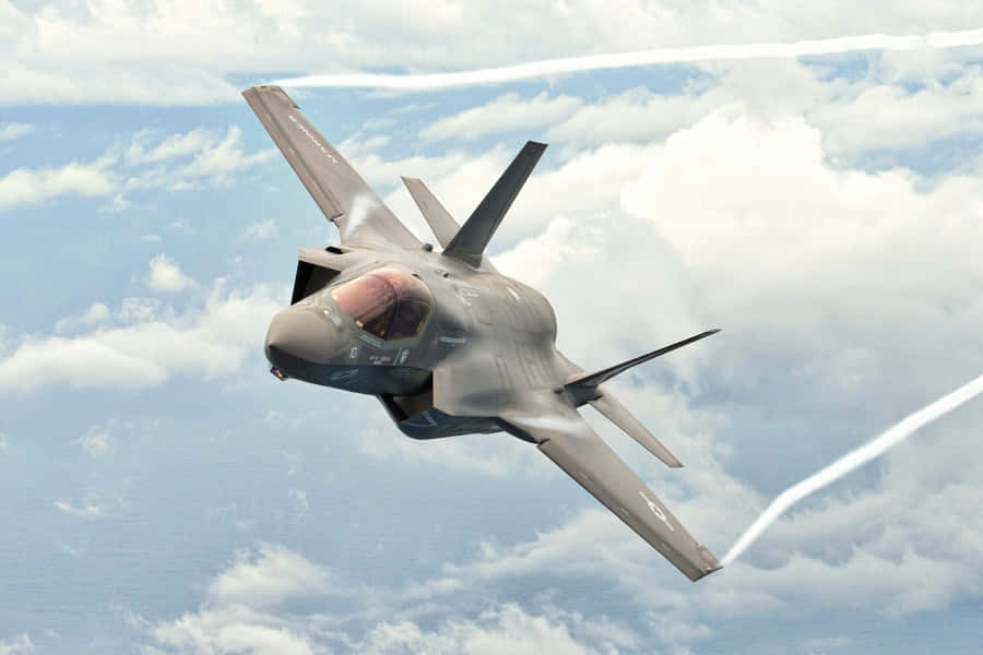 F35 Lightning I I In Flight Wallpaper