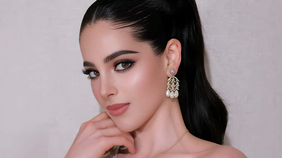 Fatima Bosch Elegant Portrait Wallpaper