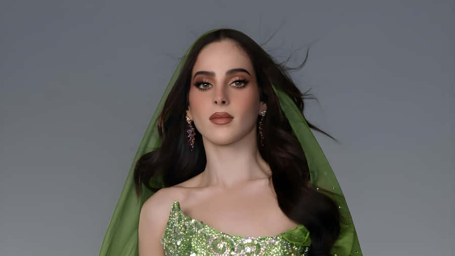 Fatima Bosch Green Dress Wallpaper