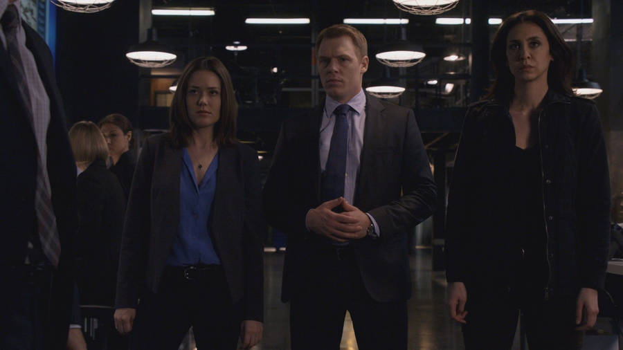 Fbi Agents On The Hunt In 'the Blacklist' Wallpaper