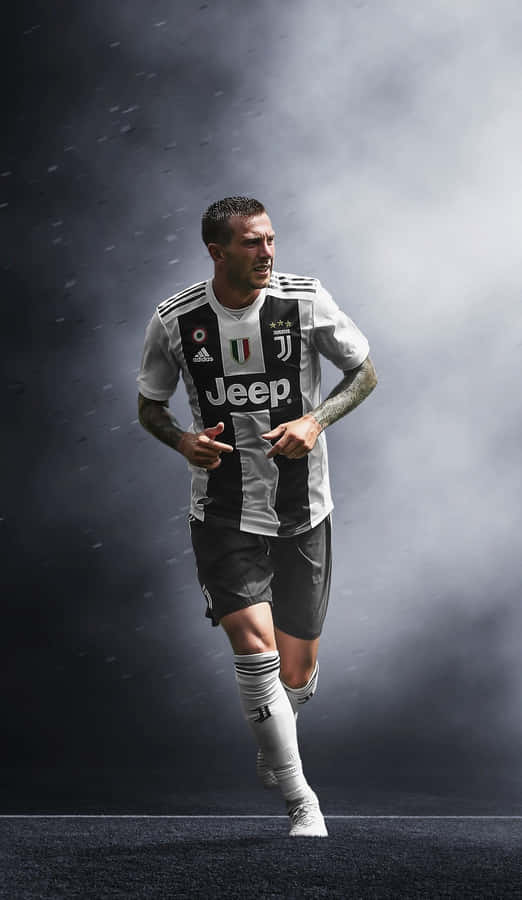 Federico Bernardeschi Jeep Juventus Jersey Wallpaper