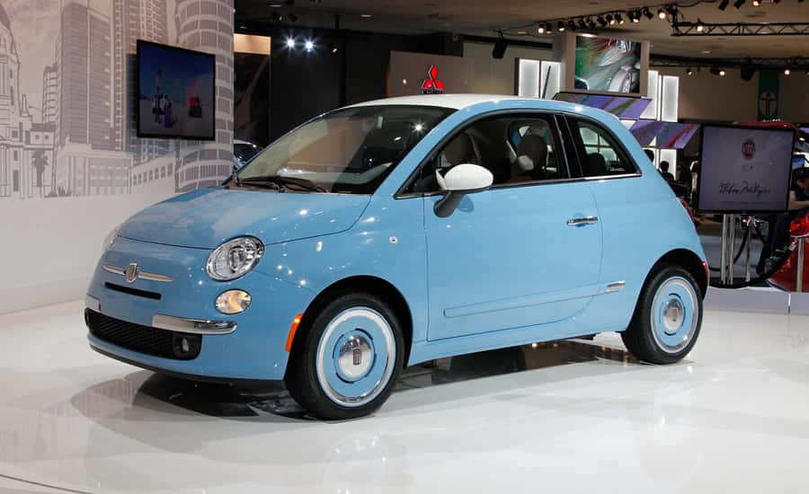 Fiat 500: Cozy City Drive Wallpaper