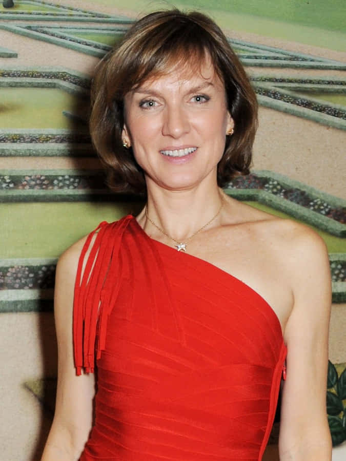 Fiona Bruce Posing Elegantly In A Classy Outfit Wallpaper