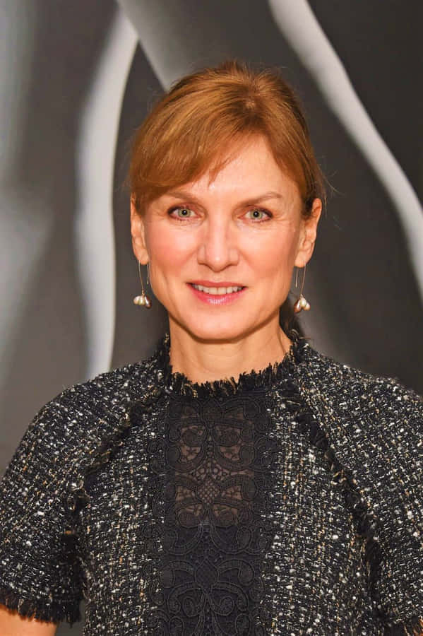 Fiona Bruce Posing Gracefully In A Classy Dress Wallpaper