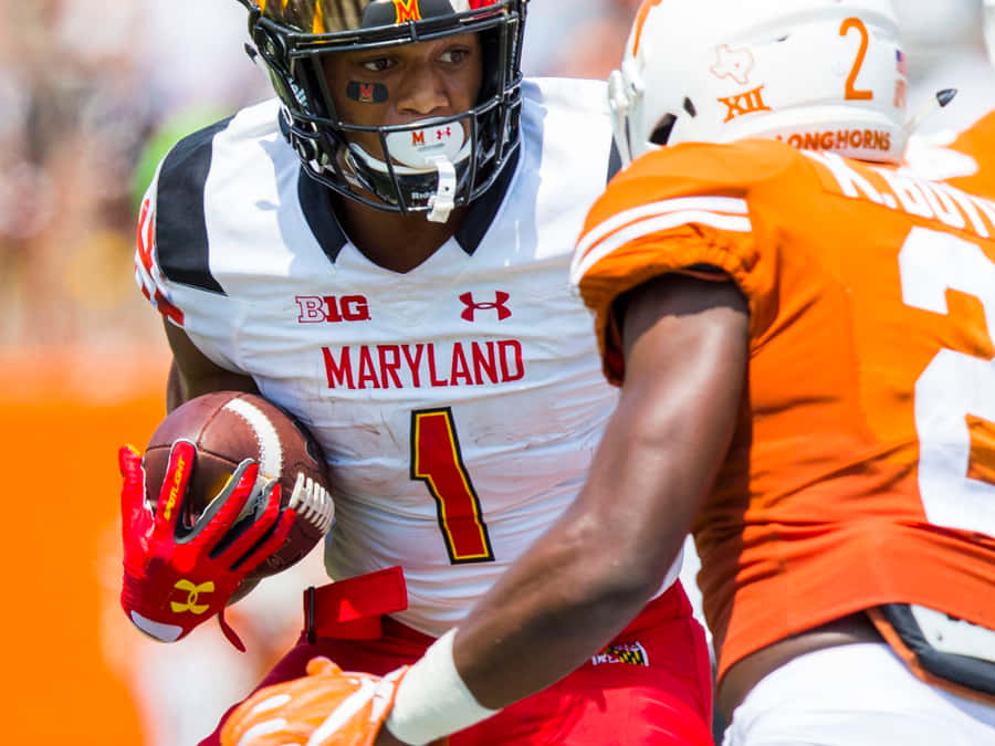 Football Athlete Dj Moore Maryland Terrapins 2017 Wallpaper