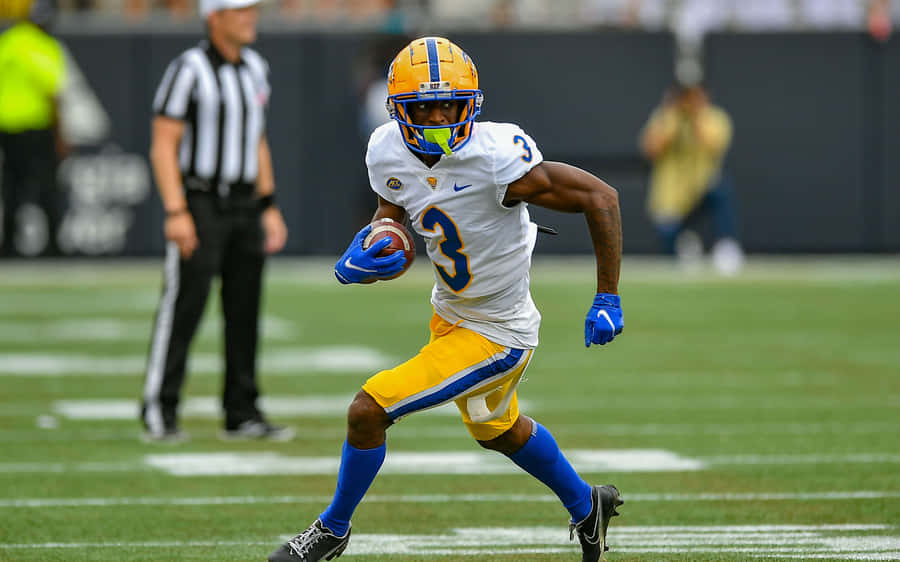 Football Player Number3 Action Shot Wallpaper