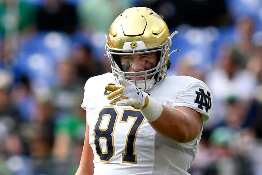 Football Playerin Action87 Wallpaper