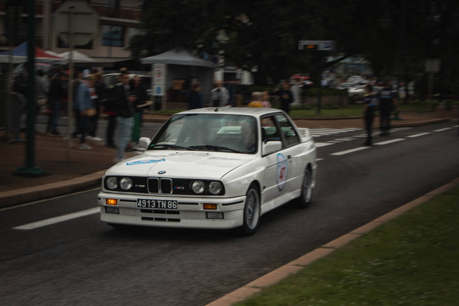 Ford Iphone White Wallpaper