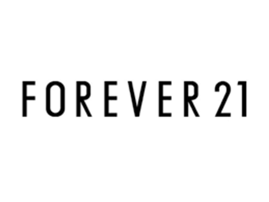 Forever 21 Logo On White Background Wallpaper