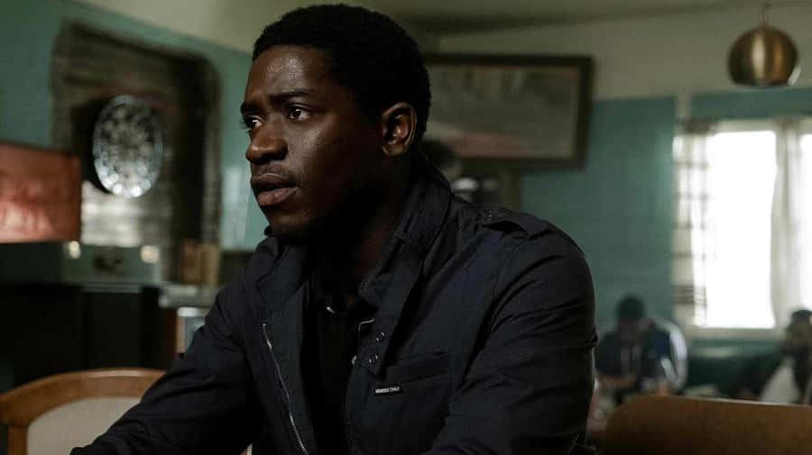 Franklin Saint Pensive Look Wallpaper