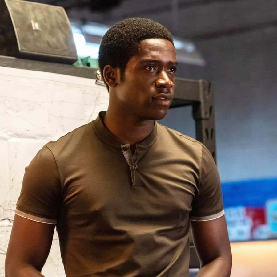 Franklin Saint Pensive Look Wallpaper