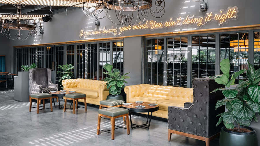 Gawky Goose Couches And Chairs Wallpaper