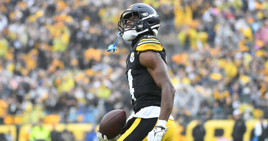 George Pickens Pittsburgh Steelers Game Action Wallpaper