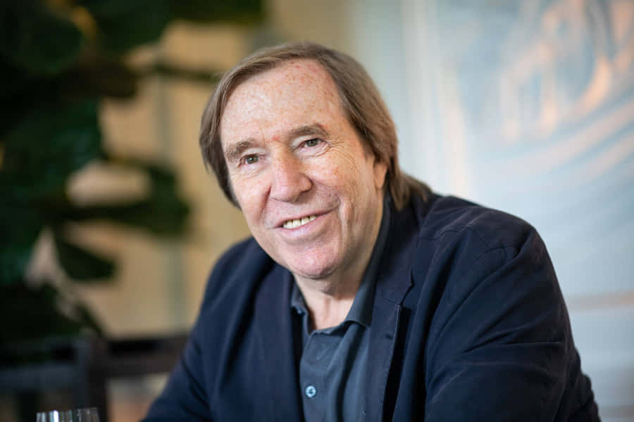 German Football Legend - Gunter Netzer Wallpaper