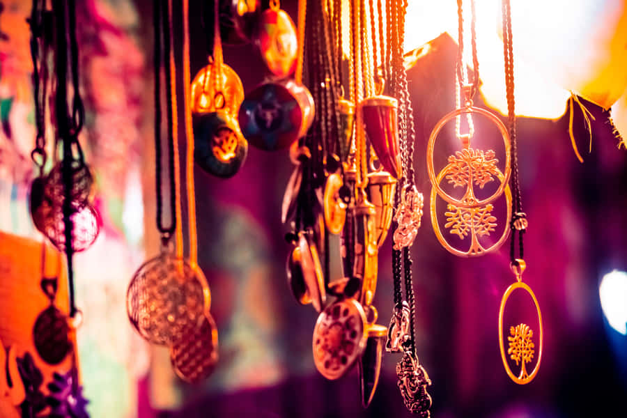 Get Creative With Your Accessories Wallpaper