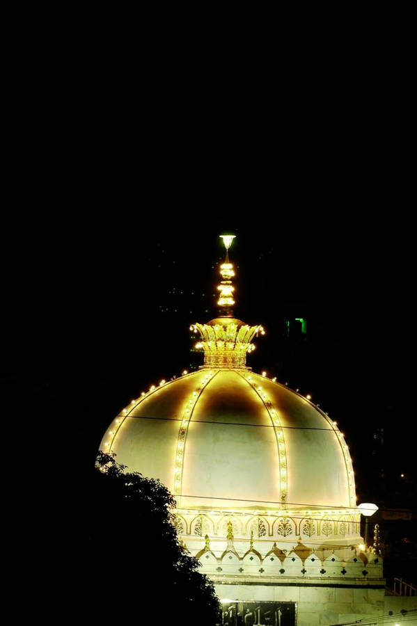Glowing Ajmer Dome Wallpaper