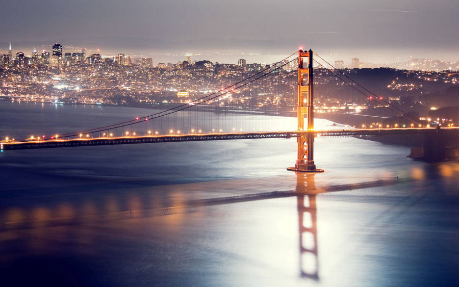 Golden Gate Bridge In San Francisco At Night Wallpaper