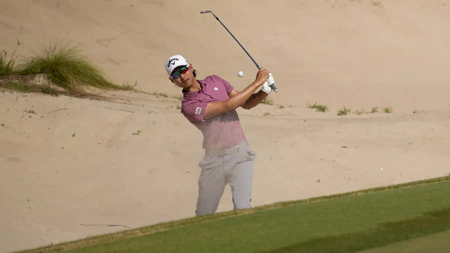 Golfer Sand Bunker Shot Wallpaper