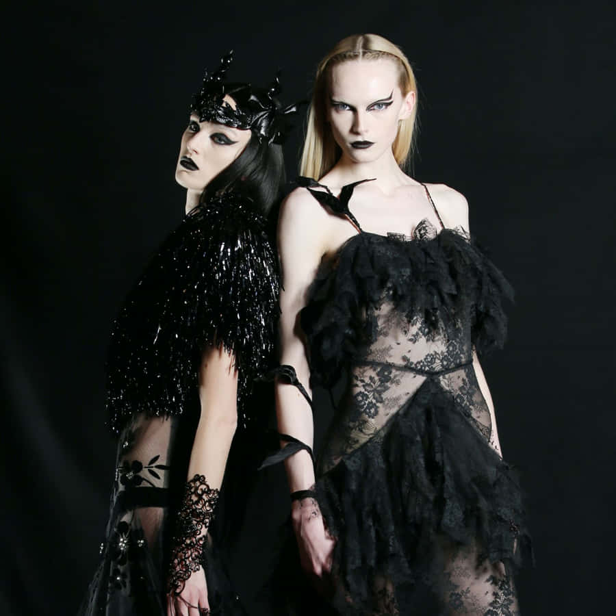 Gothic Fantasy Models In Black Wallpaper
