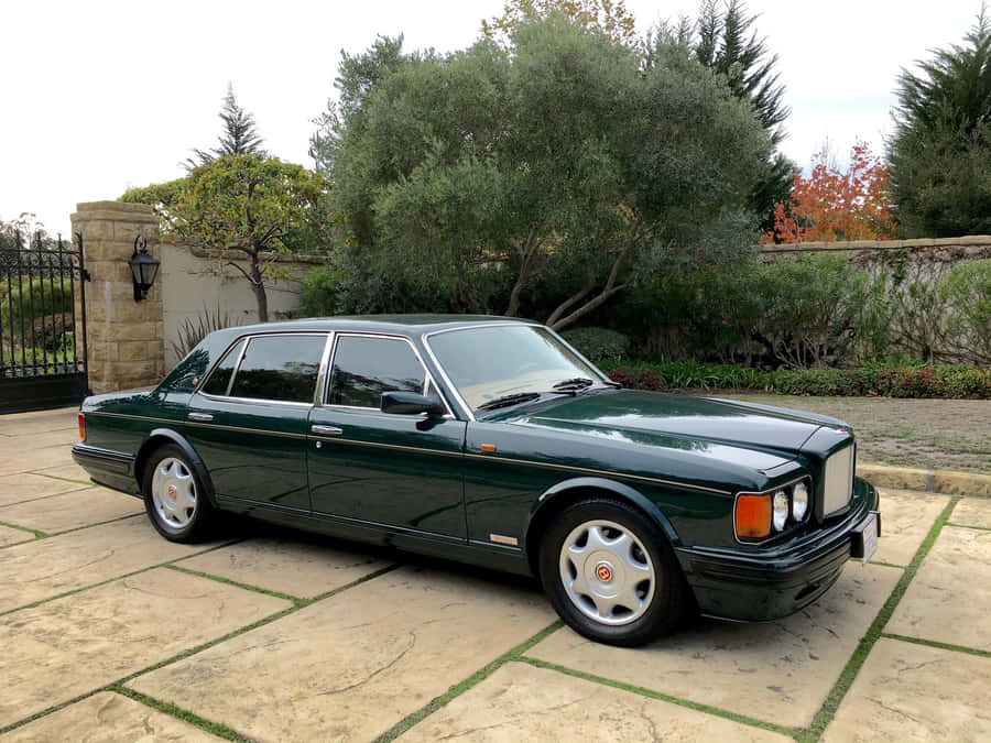Green Bentley Turbo R Luxury Car Wallpaper